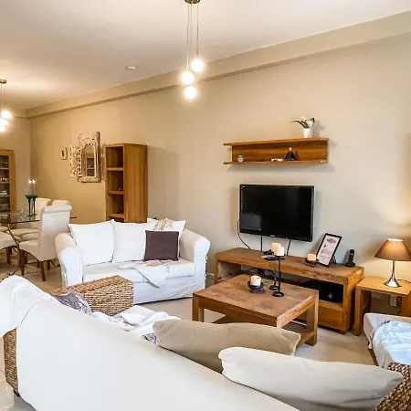 Charming 2br With Large Terrace And Valley Views St Julians Saint Julian's