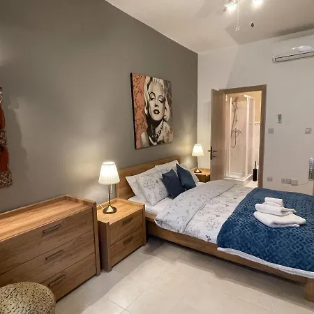 Charming 2br With Large Terrace And Valley Views St Julians